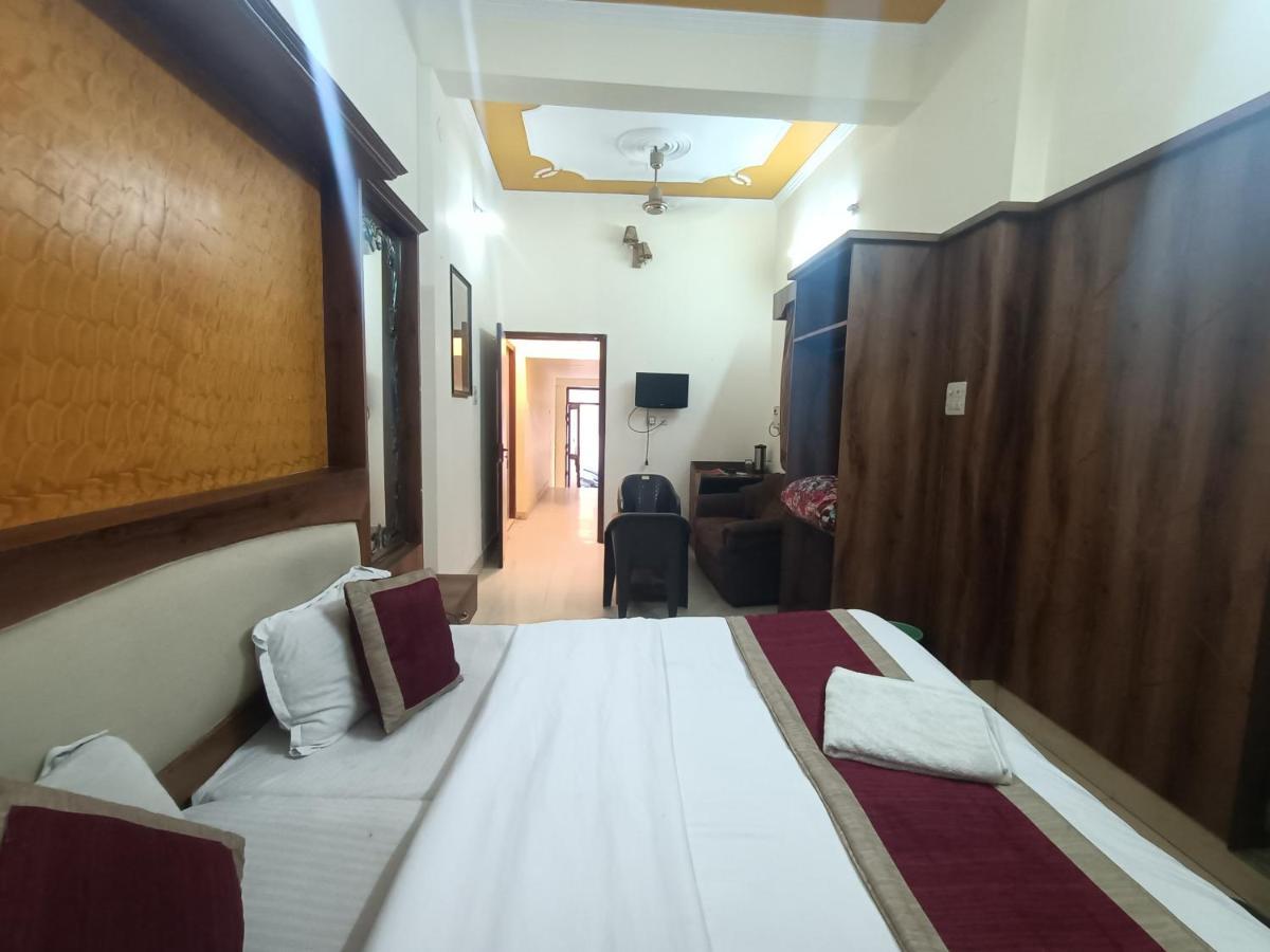 Hotel Midtown Haridvár Kültér fotó