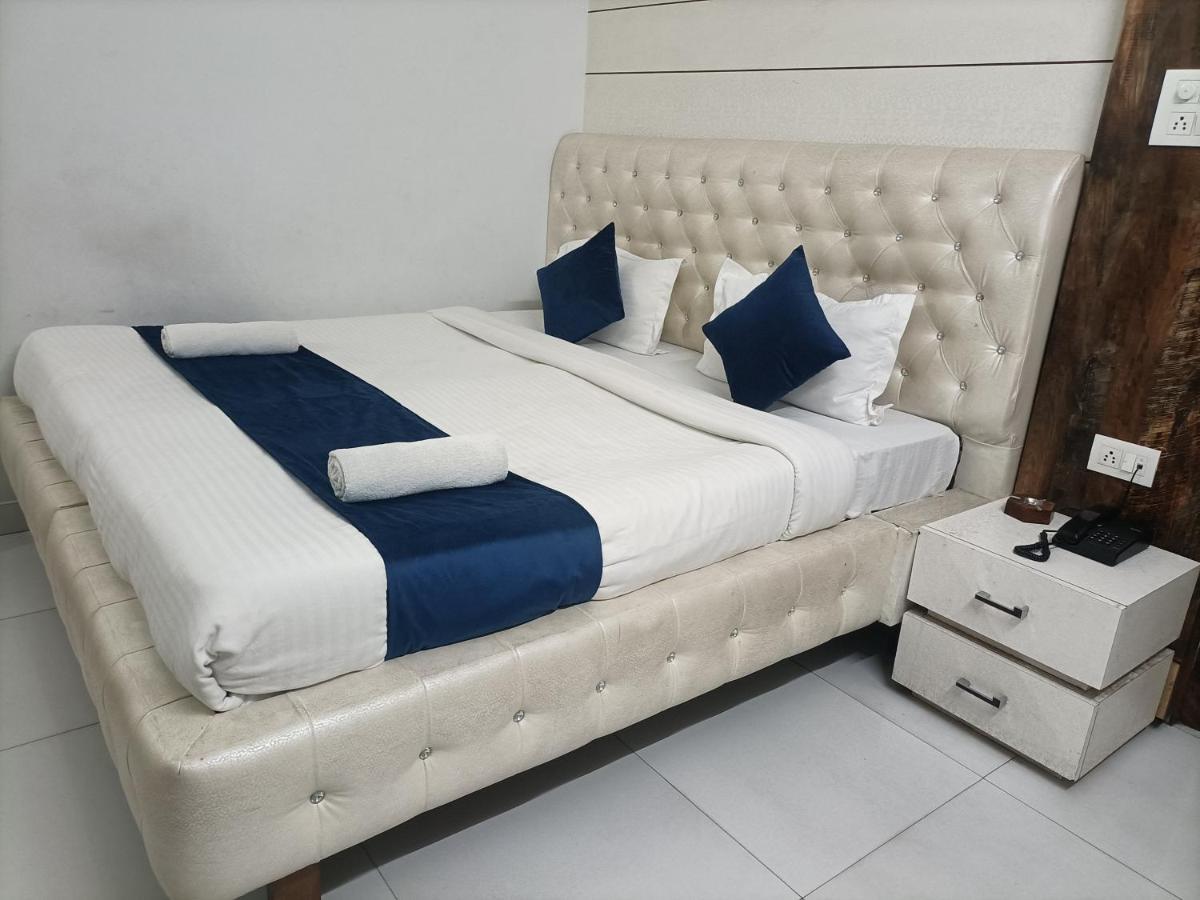 Hotel Midtown Haridvár Kültér fotó